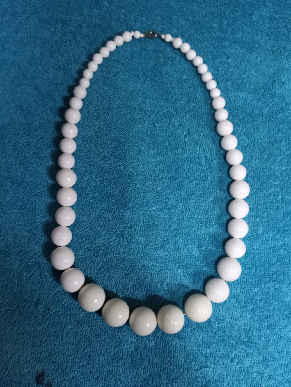 Classic White Beaded Necklace - Elegant Women’s Jewelry